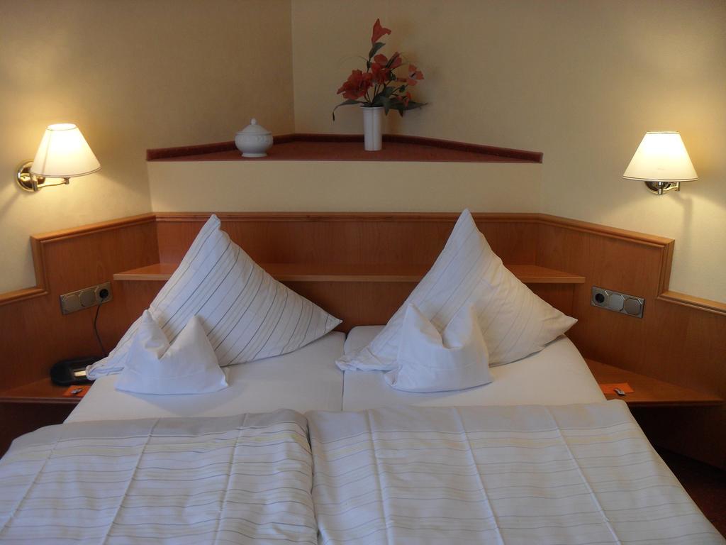 Hotel Reichsschenke Zum Ritter Gotz "Garni" Kröv Værelse billede