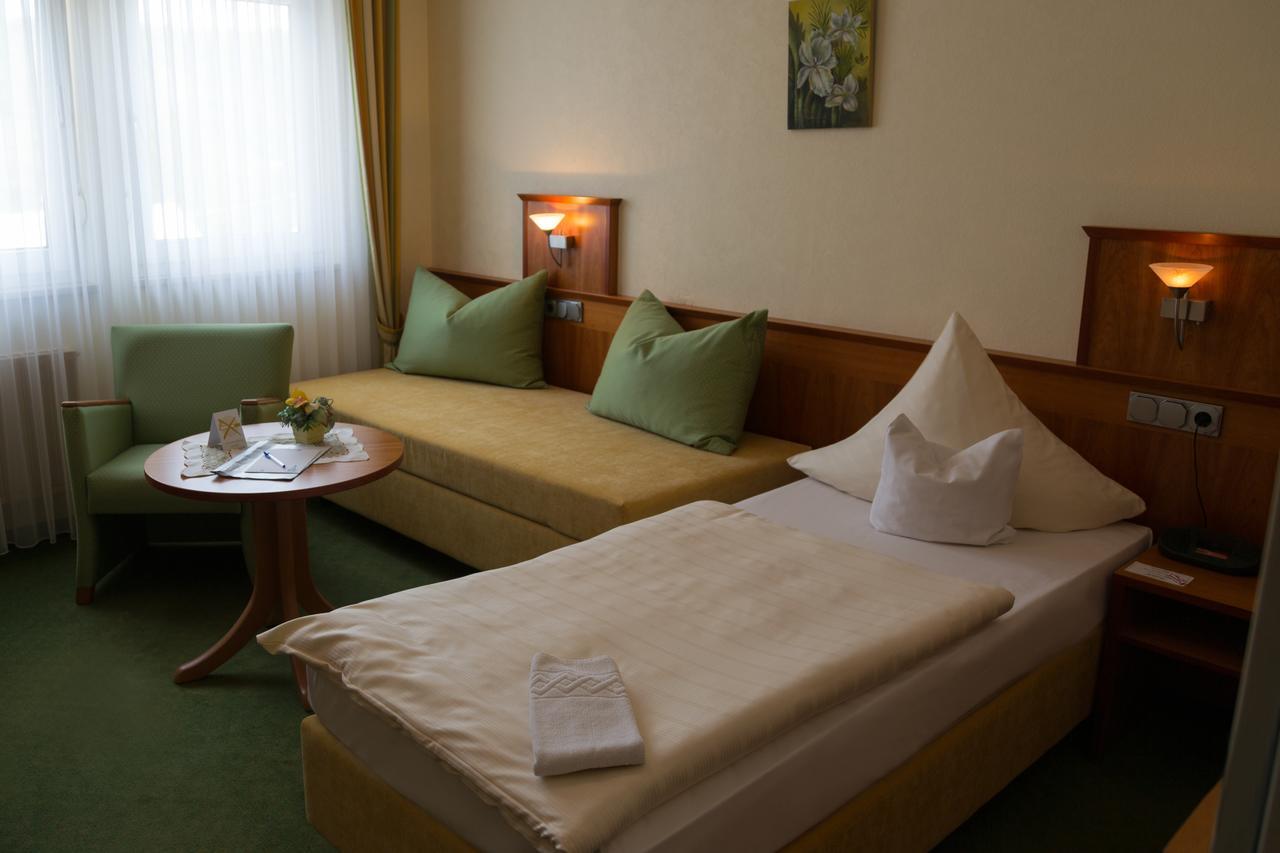Hotel Reichsschenke Zum Ritter Gotz "Garni" Kröv Eksteriør billede