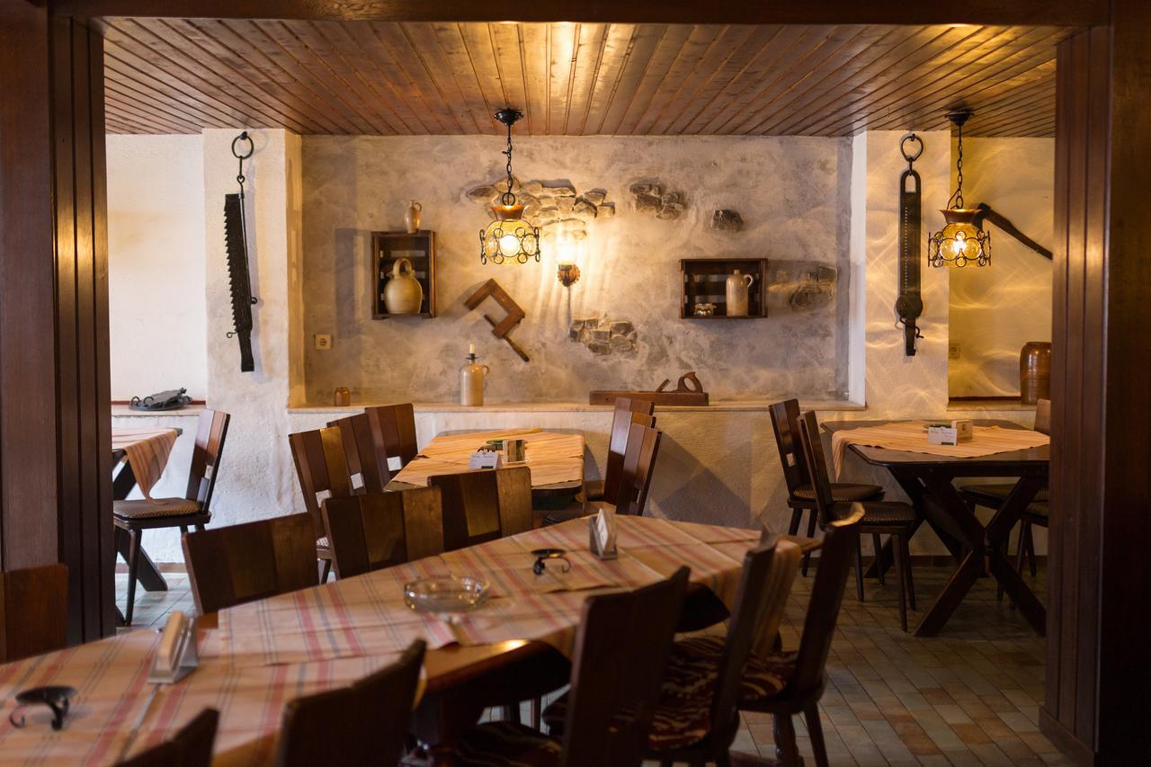 Hotel Reichsschenke Zum Ritter Gotz "Garni" Kröv Eksteriør billede